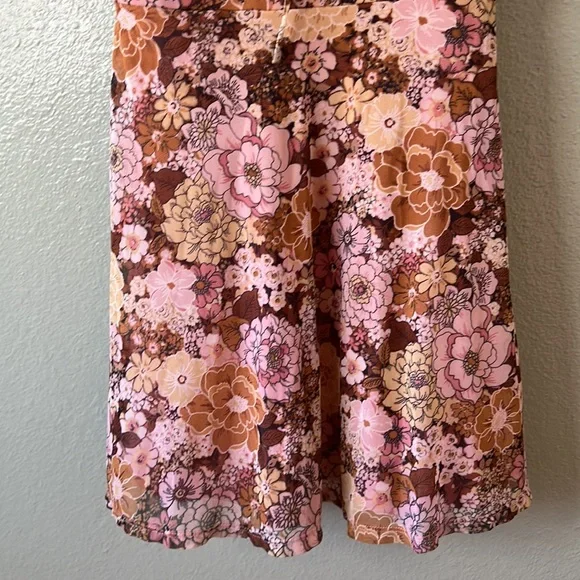 Off the shoulder retro floral 70s baby doll dress - Picture 2 of 5
